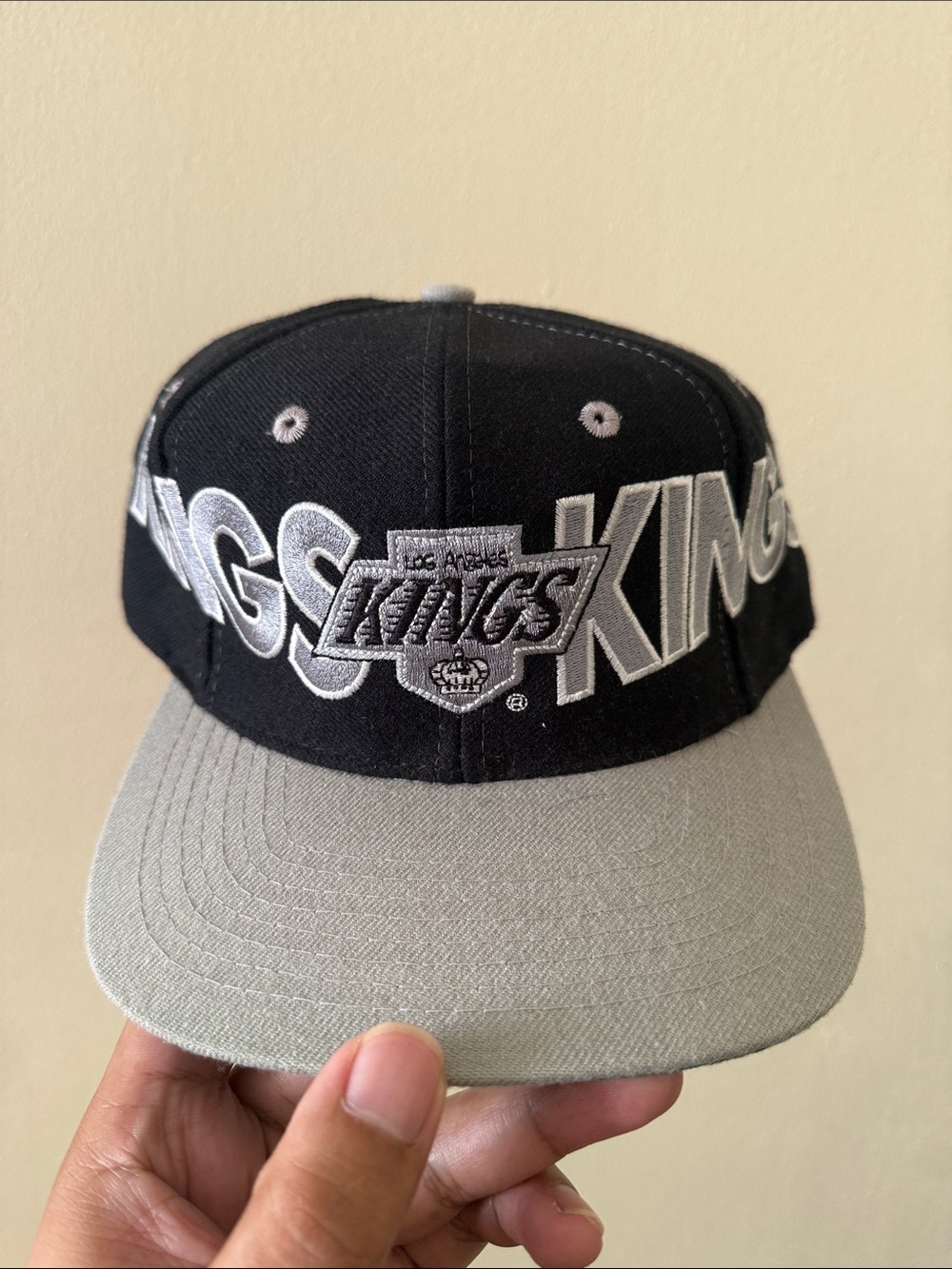 Los Angeles Kings Black and Gray Snapback Hat